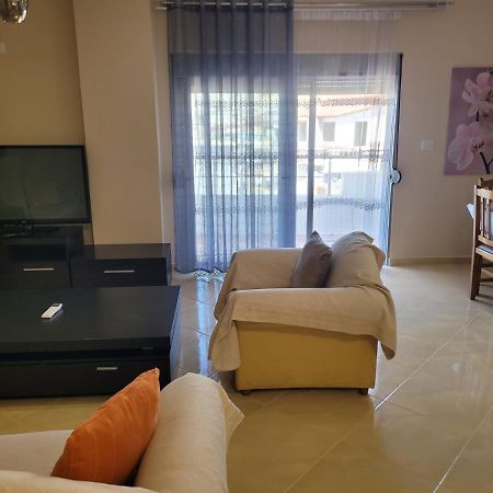 Marina Apartment Sarandë Exterior foto