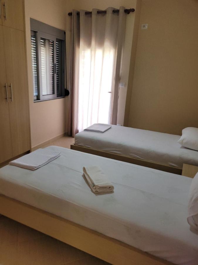 Marina Apartment Sarandë Exterior foto