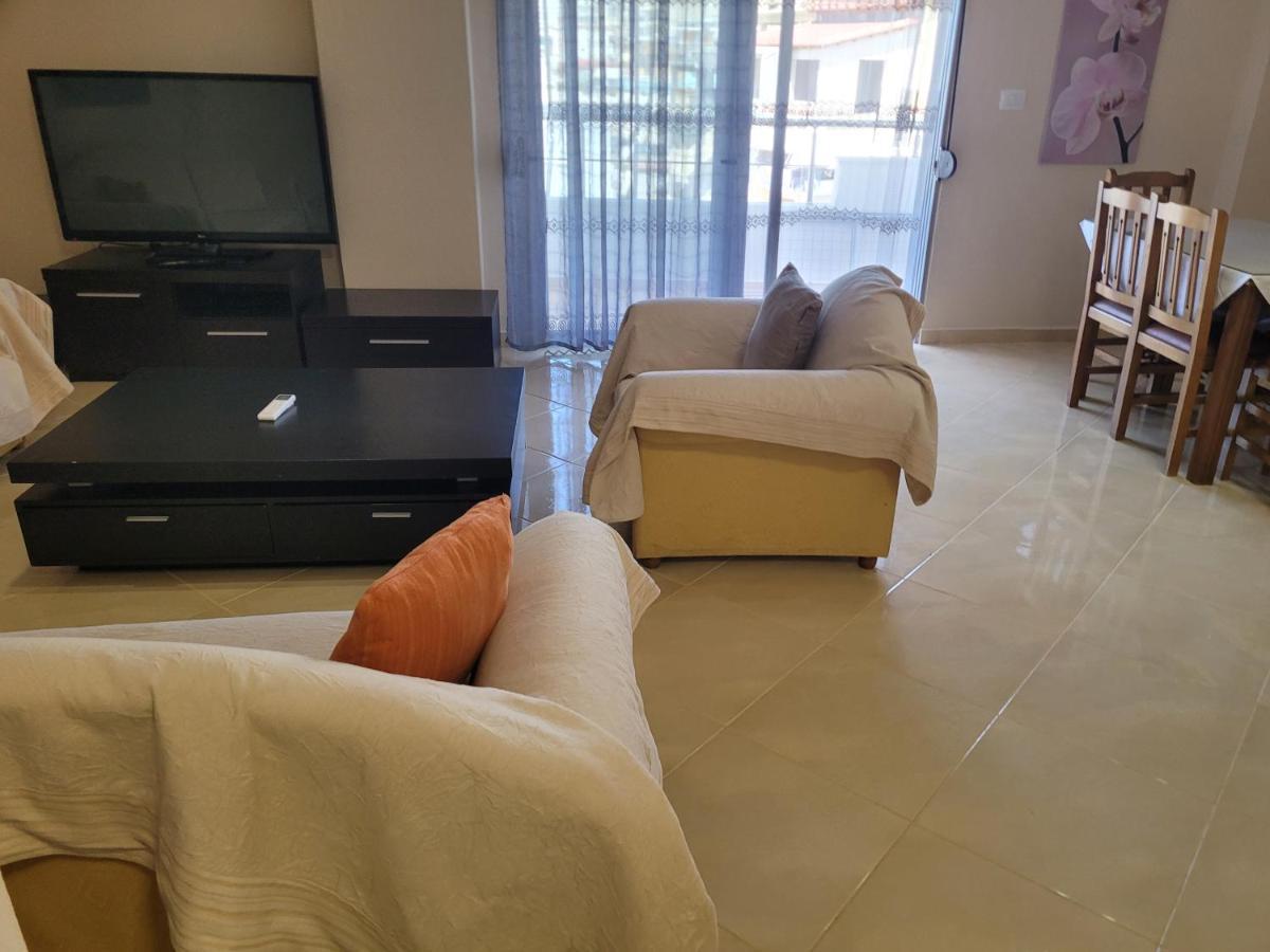 Marina Apartment Sarandë Exterior foto