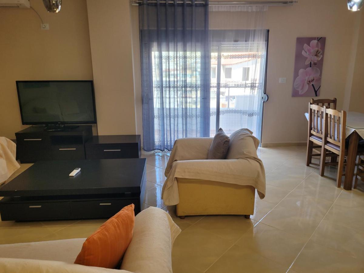 Marina Apartment Sarandë Exterior foto
